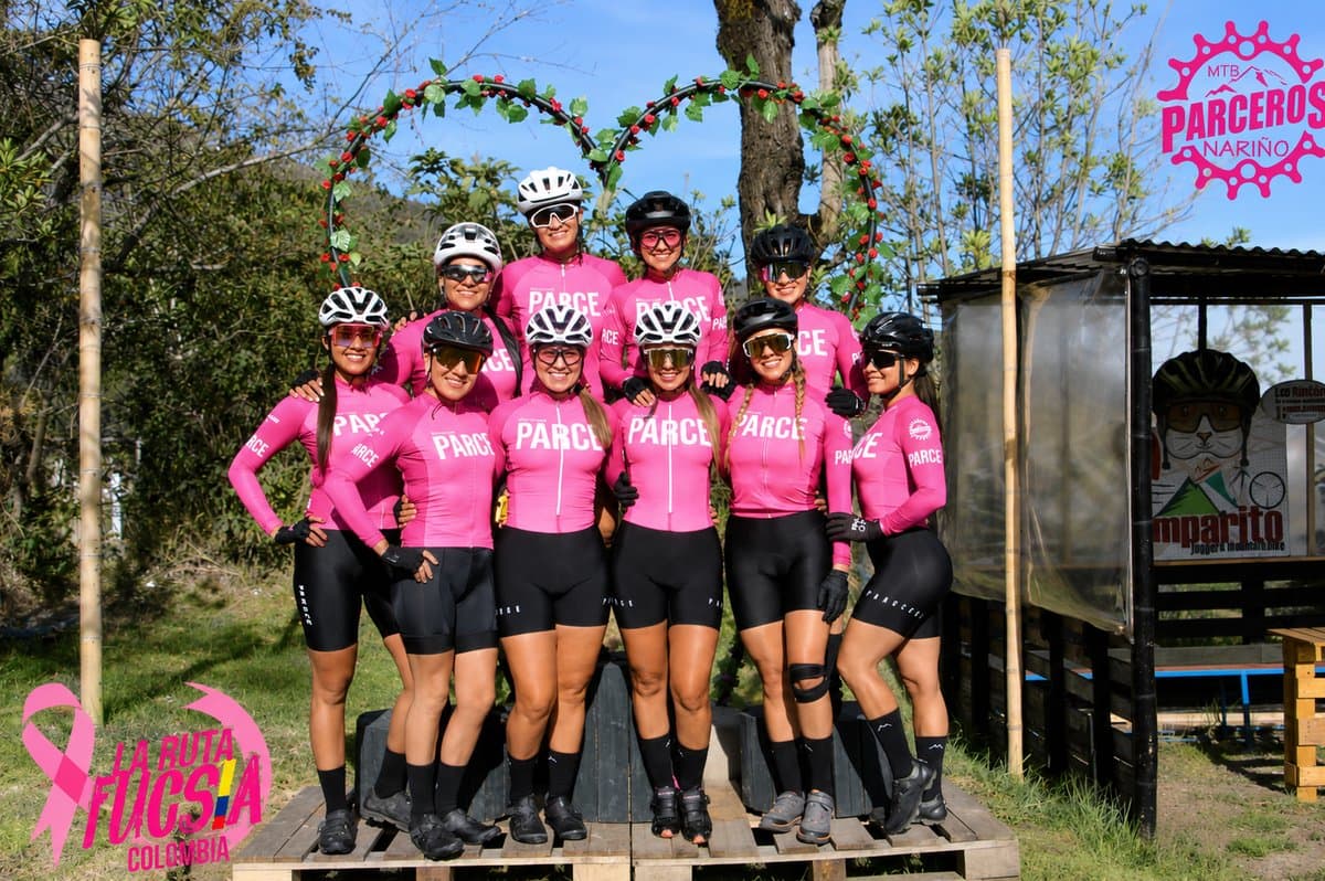 Equipo femenino de Parceros Nariño